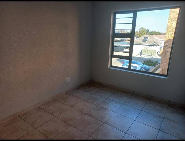 2 BEDROOM PROPERTY TO RENT IN RAVENSWOOD